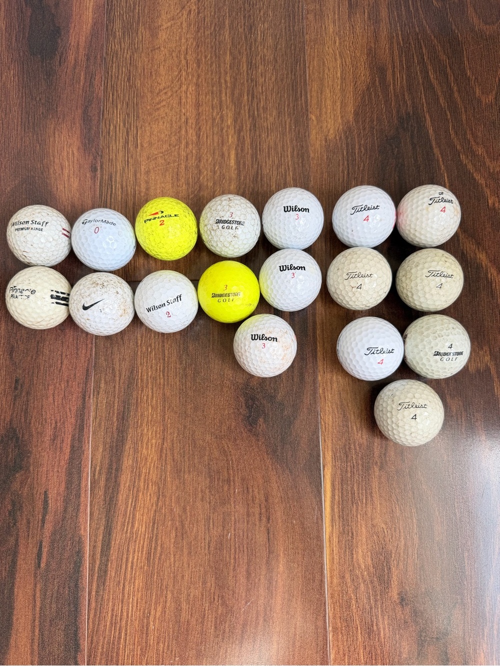 18 Assorted Golf Balls Used Condition- Titleist Wilson Bridgestone Nike Pinnacle